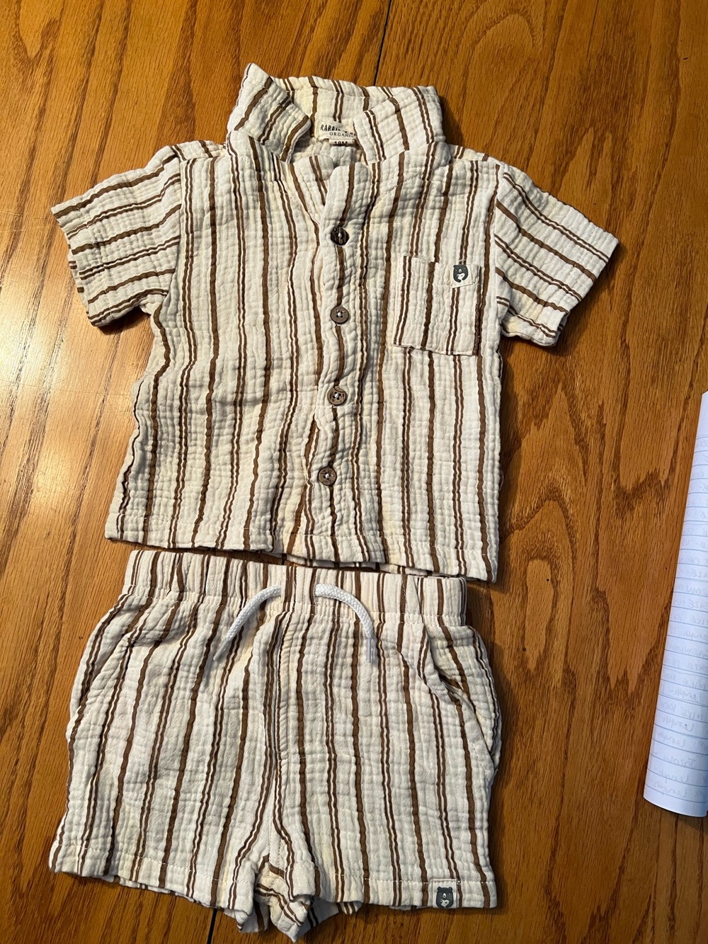 Rabbit + Bear Kids S/S Cotton Short Set in White and Brown, GUC, Size 18 months